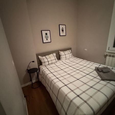 Central And Cosy Apartament Болонья Экстерьер фото