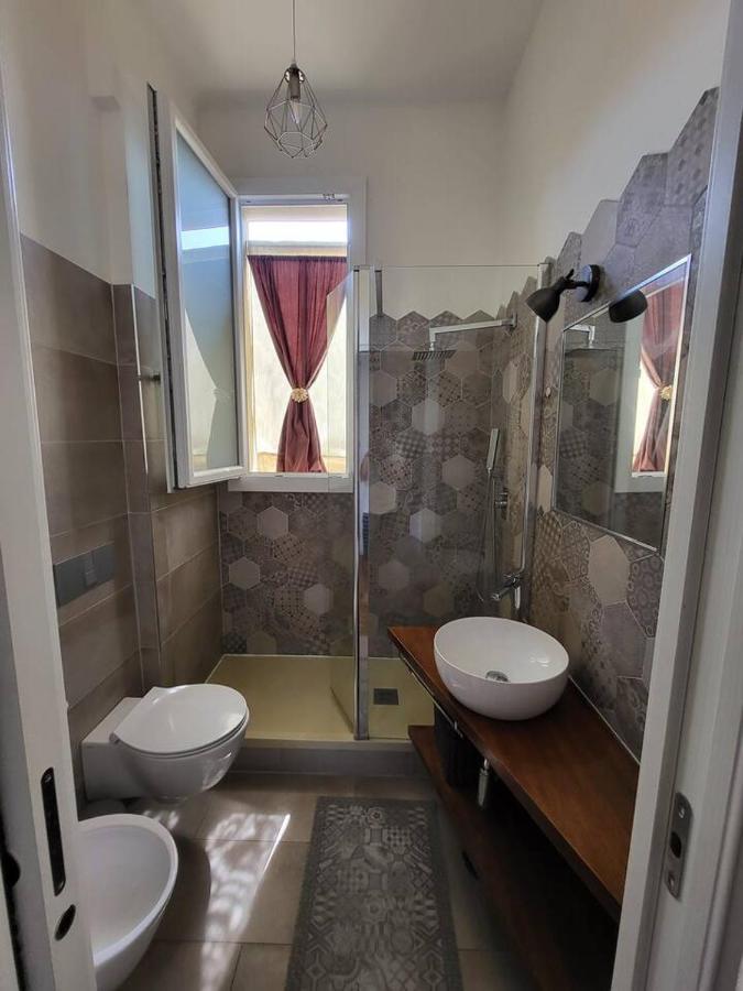 Central And Cosy Apartament Болонья Экстерьер фото