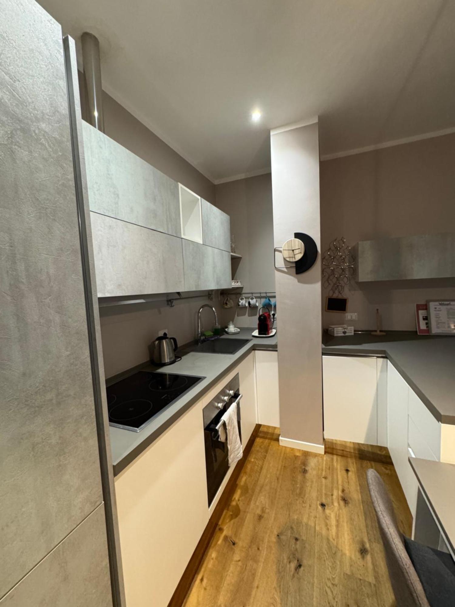 Central And Cosy Apartament Болонья Экстерьер фото