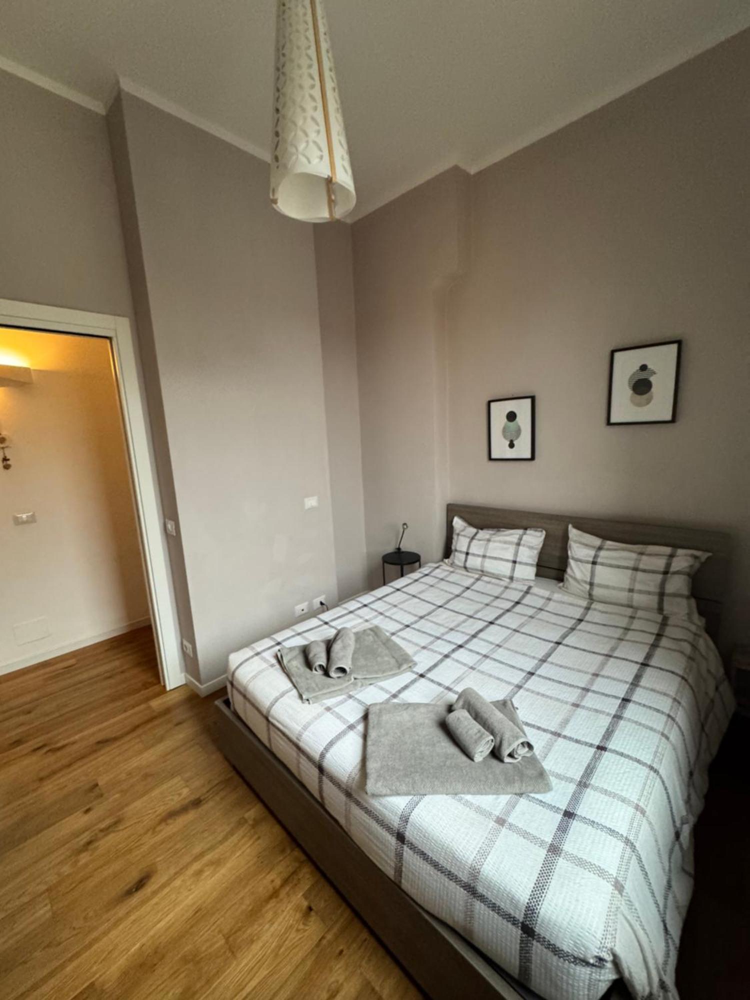 Central And Cosy Apartament Болонья Экстерьер фото