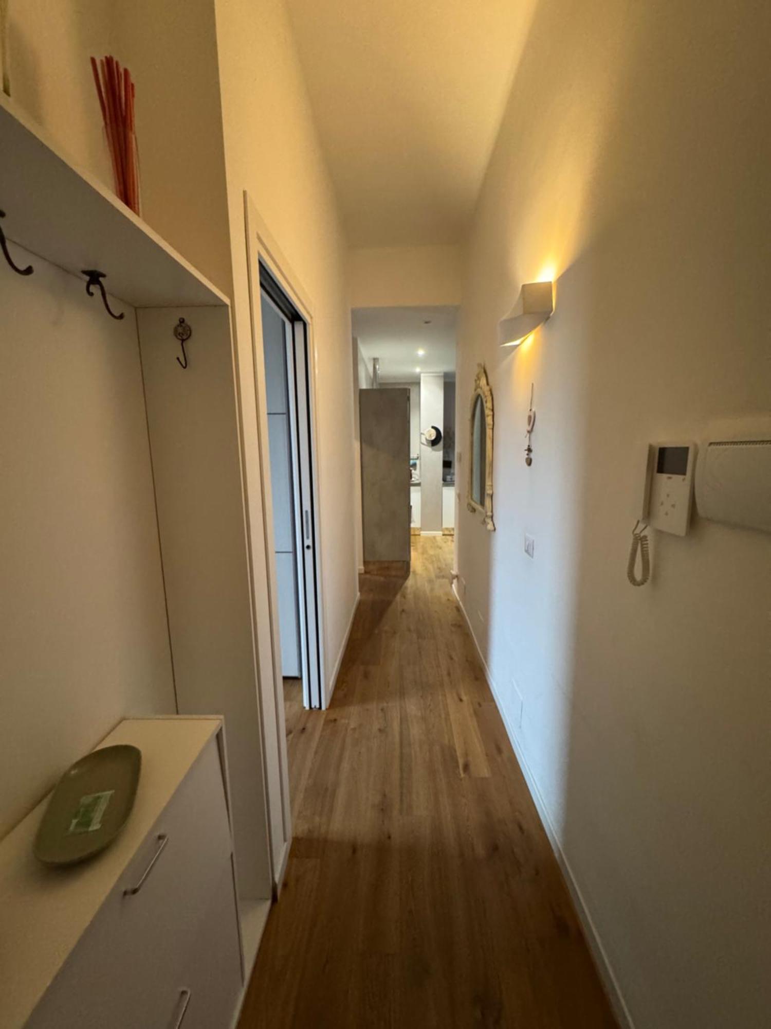 Central And Cosy Apartament Болонья Экстерьер фото