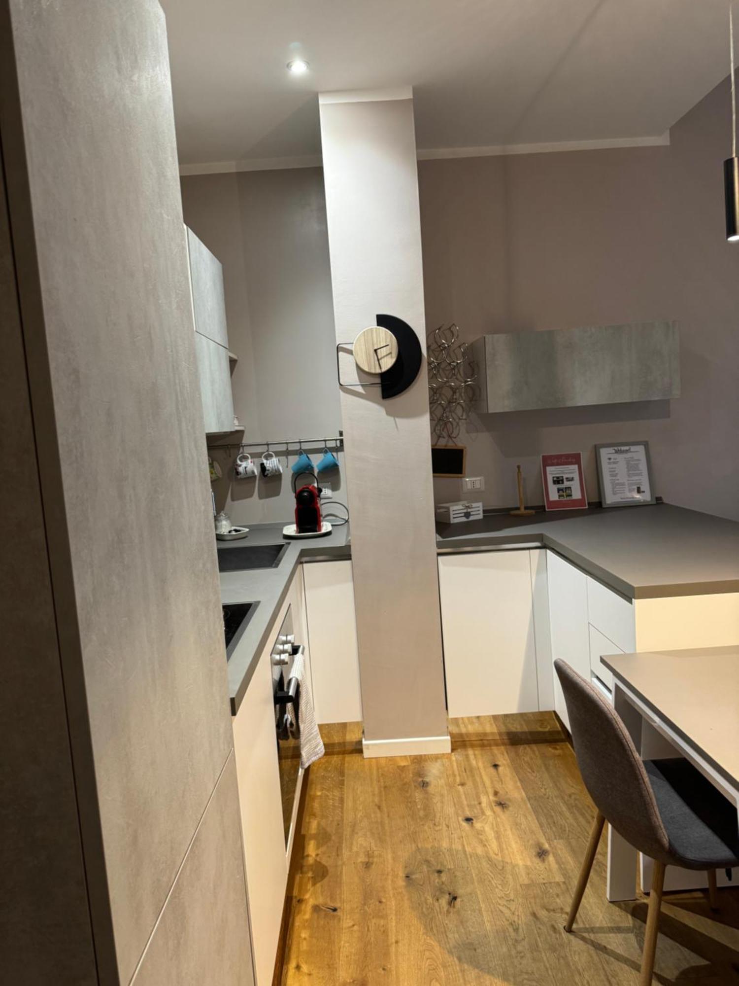 Central And Cosy Apartament Болонья Экстерьер фото